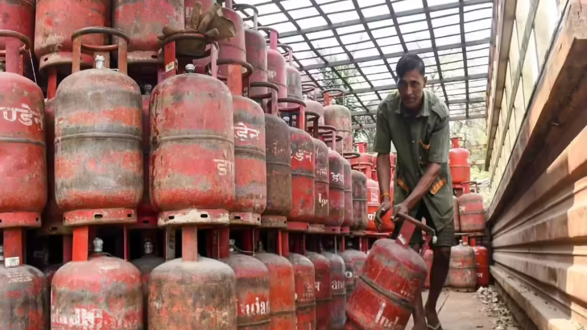 Difference between LPG, CNG, PNG and LNG gas types and their uses