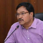 HYDRA Commissioner AV Ranganath addressing students at CBIT college about environmental protection and land recovery.