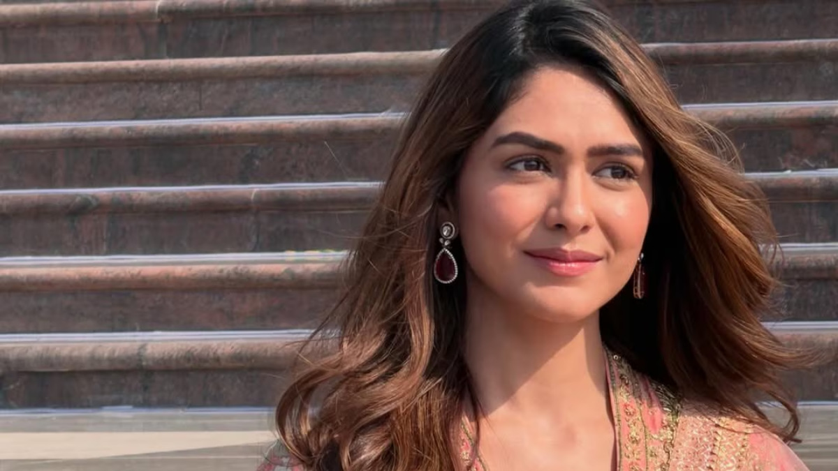 Mrunal Thakur Dacoit Movie Event